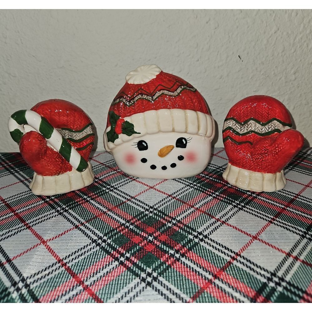 Ceramic Snowman Napkin Festive Mitten Salt & Pepper Holiday Tableware Decor